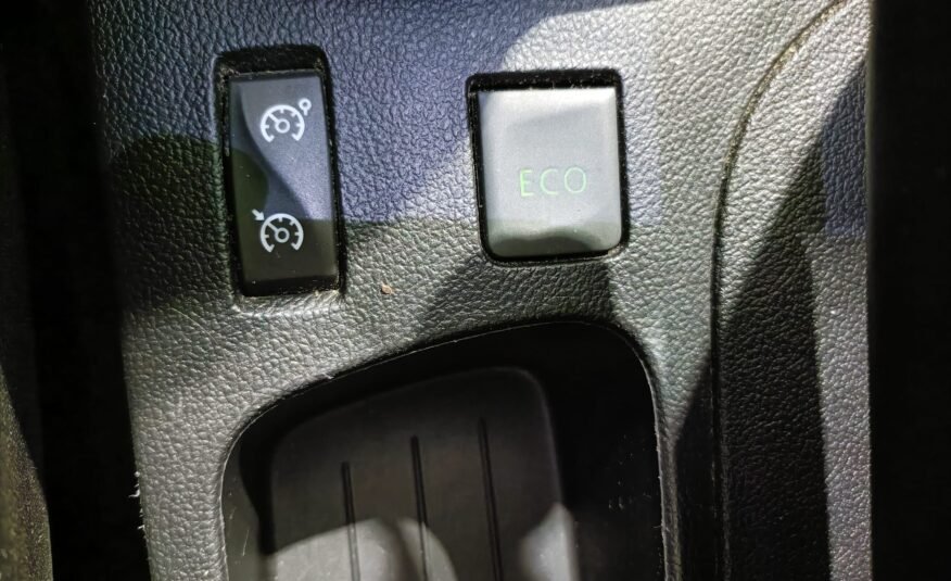 RENAULT Clio ZEN ENERGY 90 ECO2