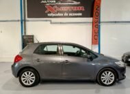 TOYOTA AURIS TOYOTA Auris 2.0 D4D