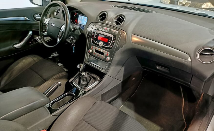 FORD MONDEO TITANIUM 2.0 140