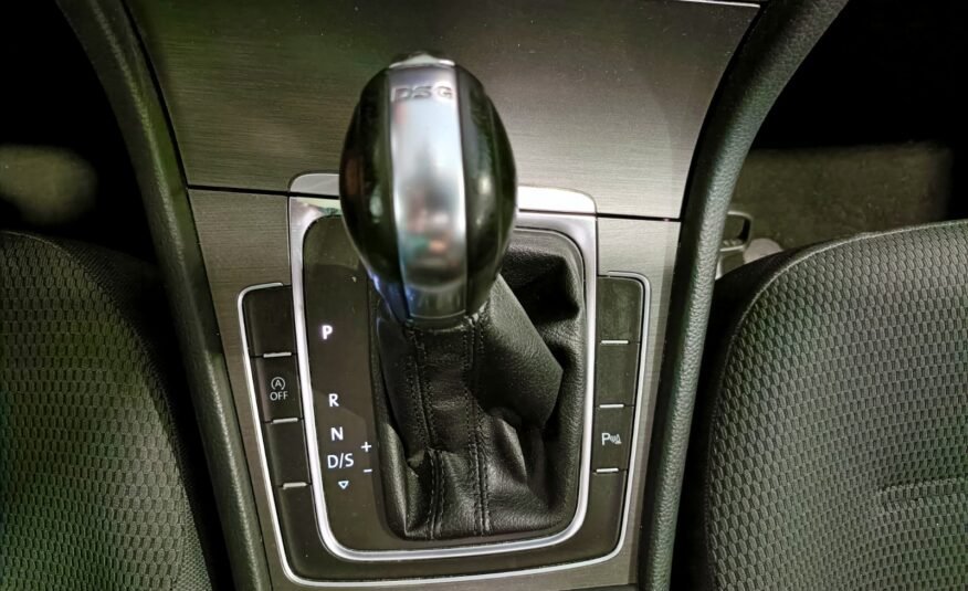 VOLKSWAGEN Golf DSG ADVANCE 1.6 TDI 105