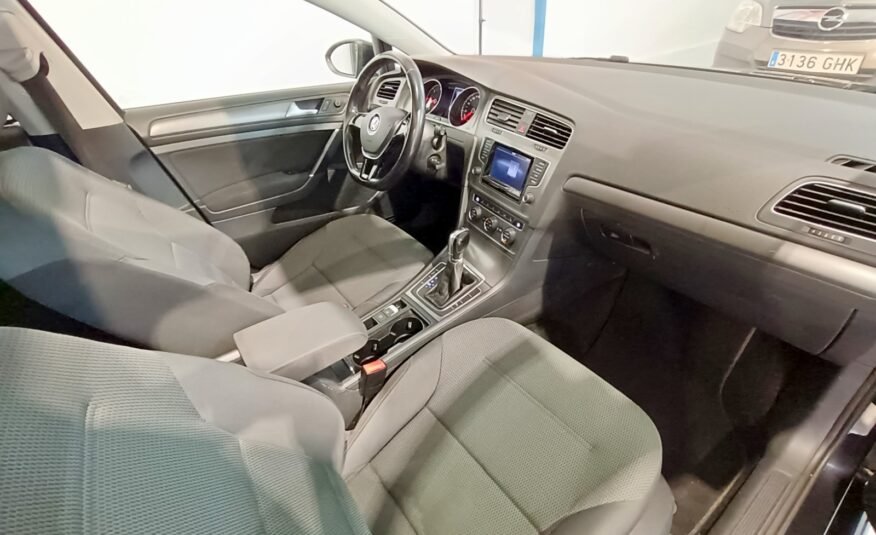 VOLKSWAGEN Golf DSG ADVANCE 1.6 TDI 105