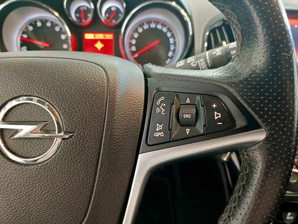 OPEL ASTRA GTC 1.4 140