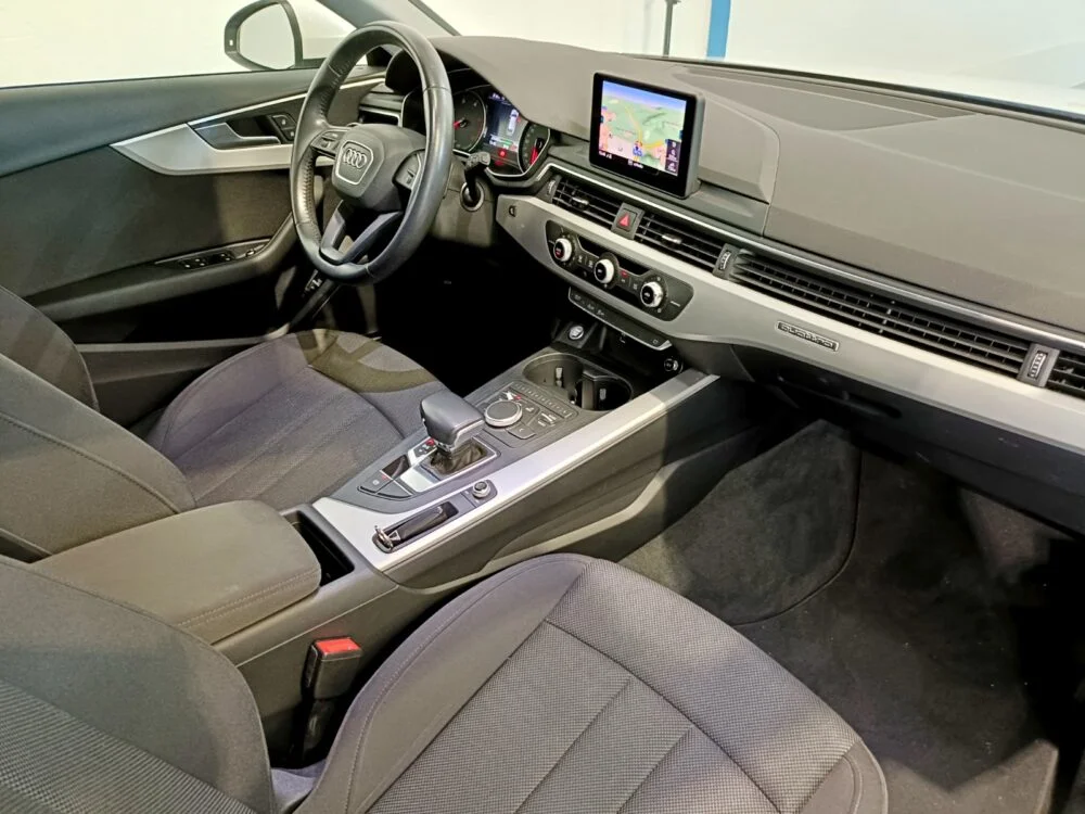 AUDI A4 AVANT QUATTRO S TRONIC 2.0 