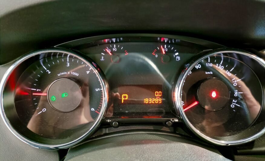 PEUGEOT 3008 STYLE 1.6 EAT6