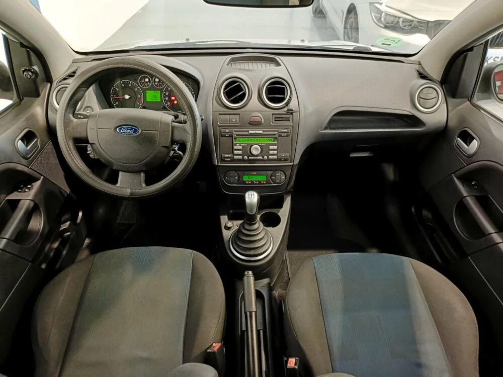 FORD FIESTA 1.3 NEWPORT