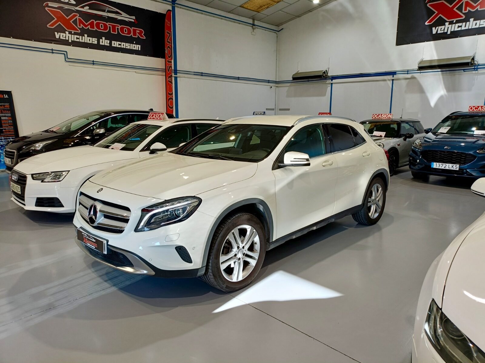 MERCEDES-BENZ GLA 200