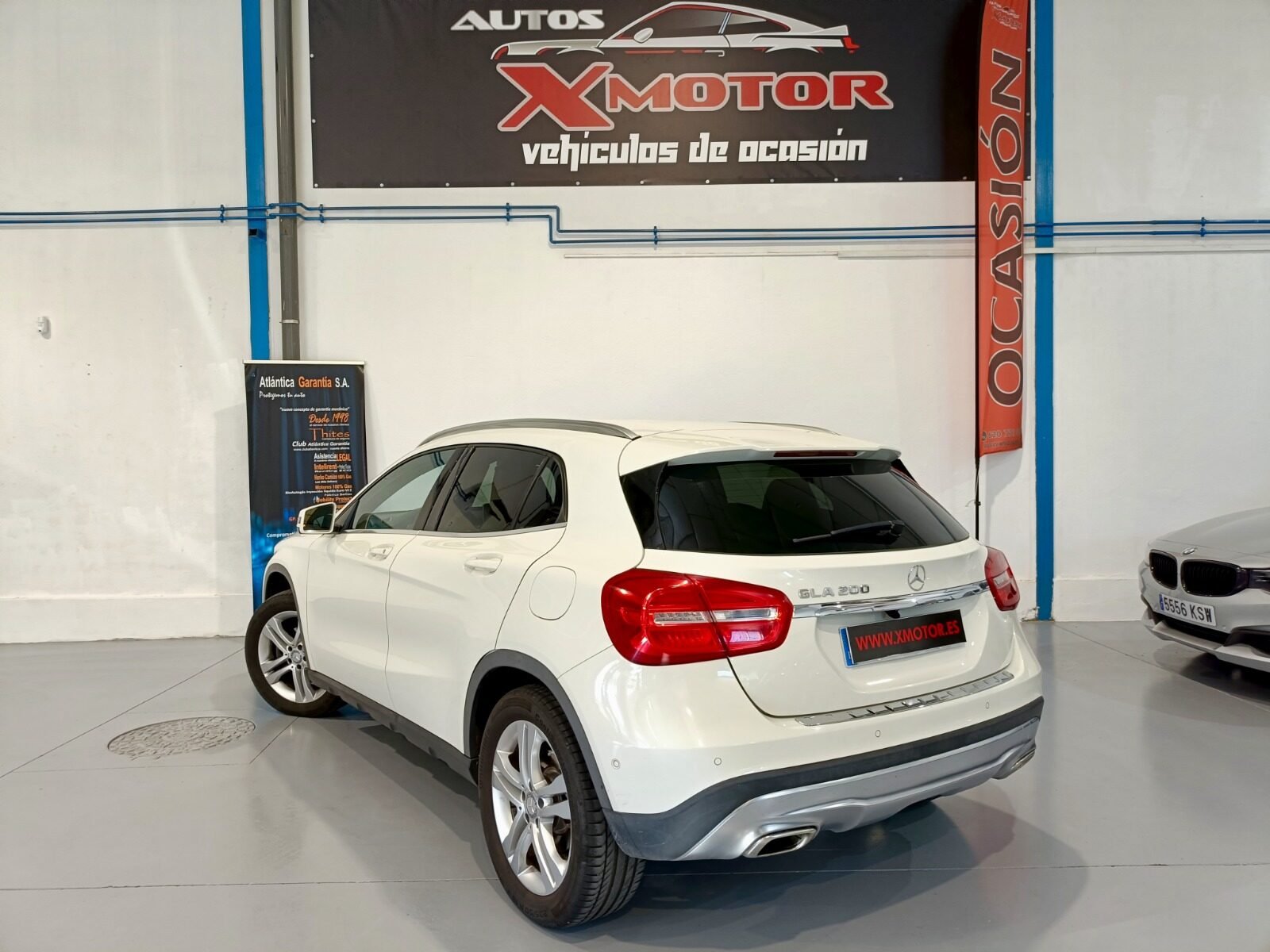 MERCEDES-BENZ GLA 200