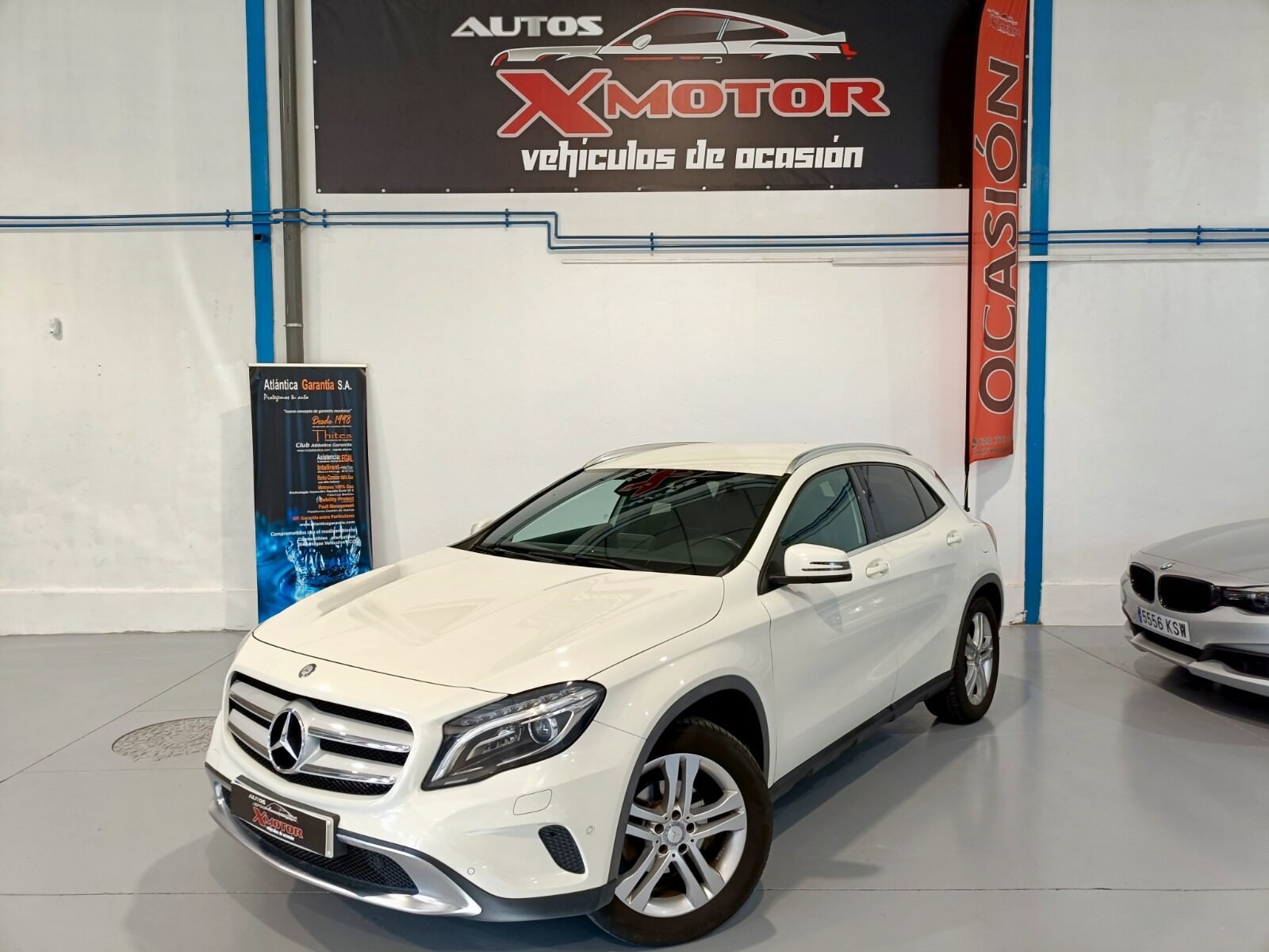 MERCEDES-BENZ GLA 200