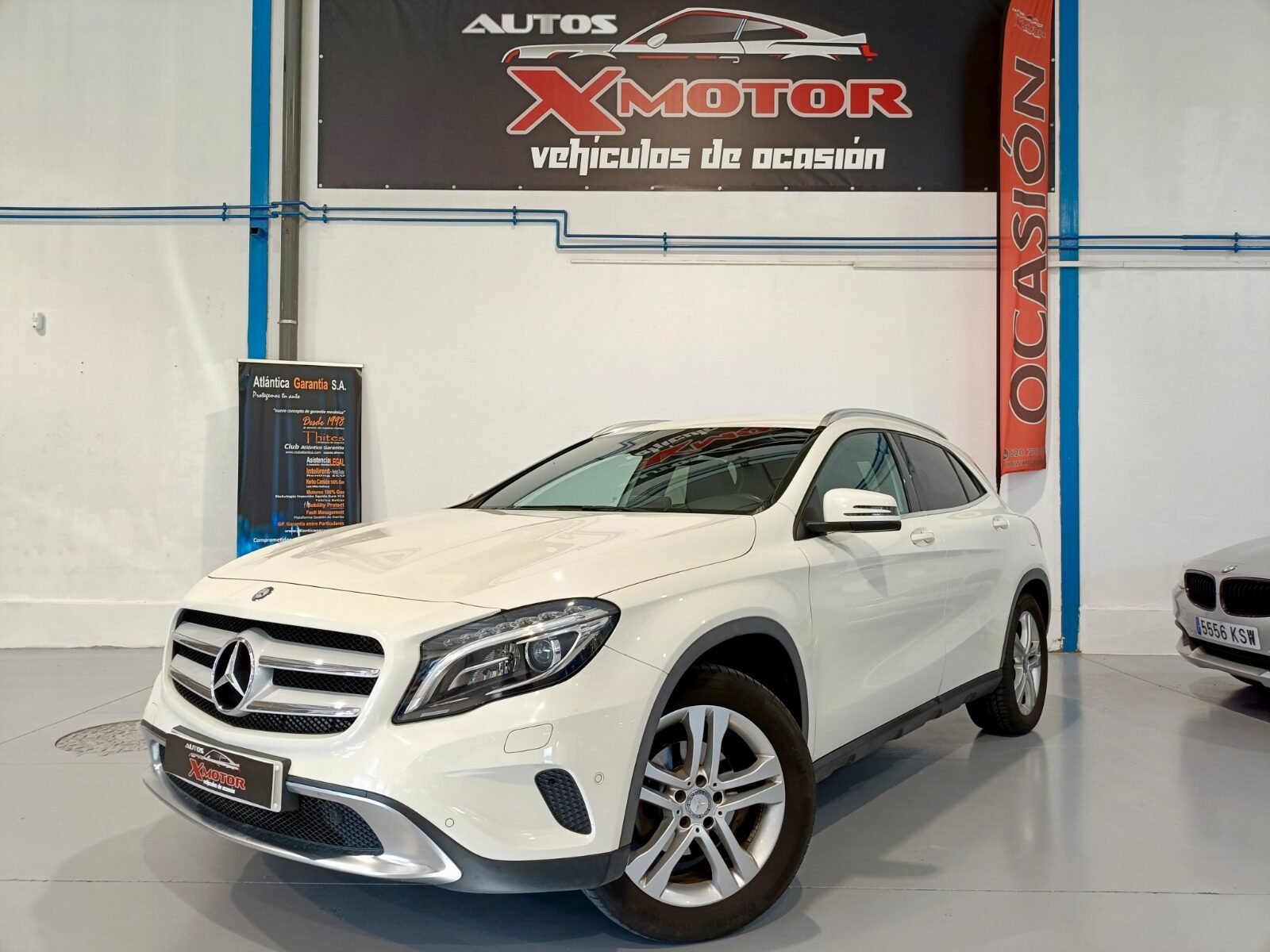 MERCEDES-BENZ GLA 200