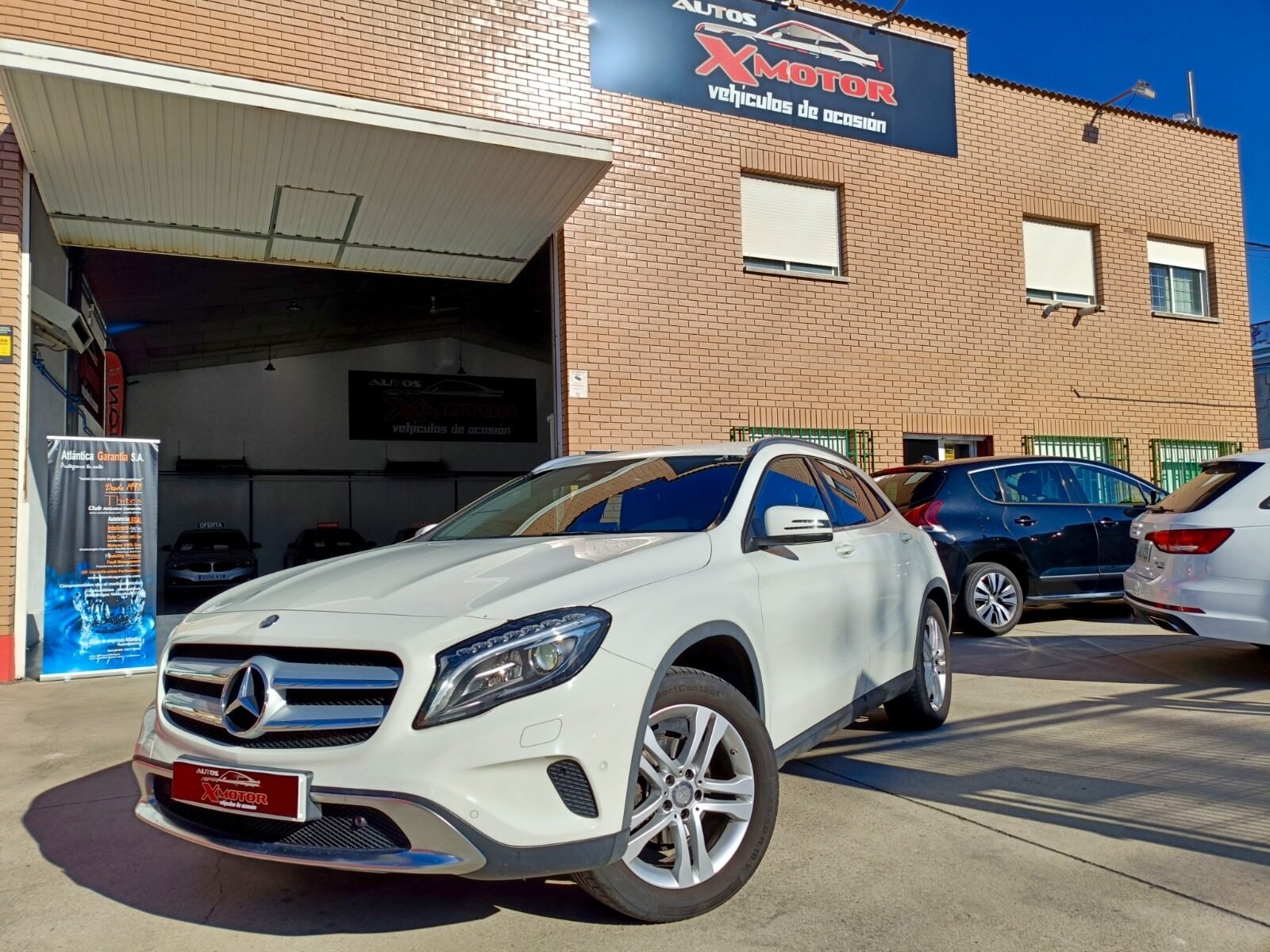 MERCEDES-BENZ GLA 200