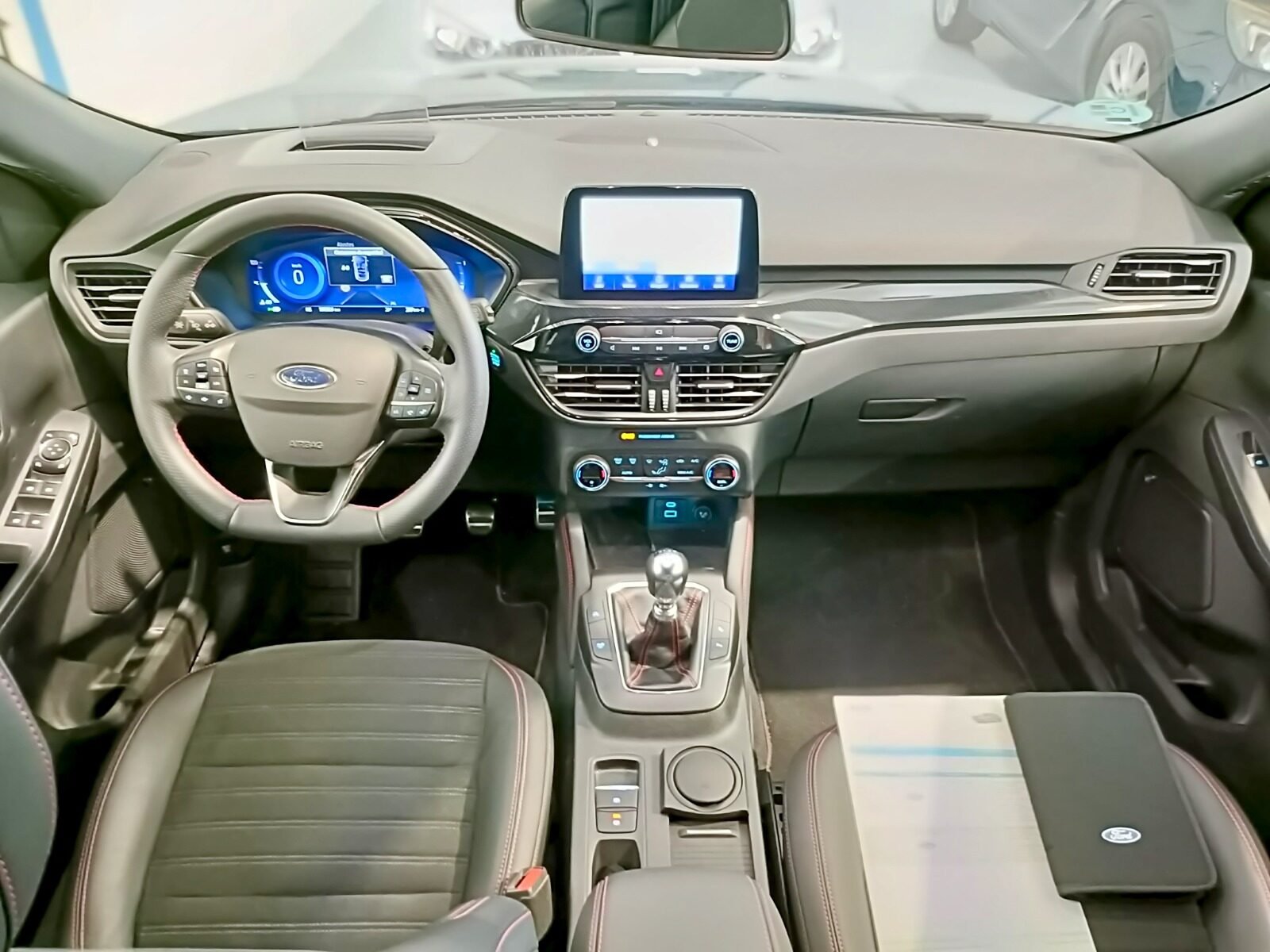 FORD KUGA ST LINE X 1.5 150