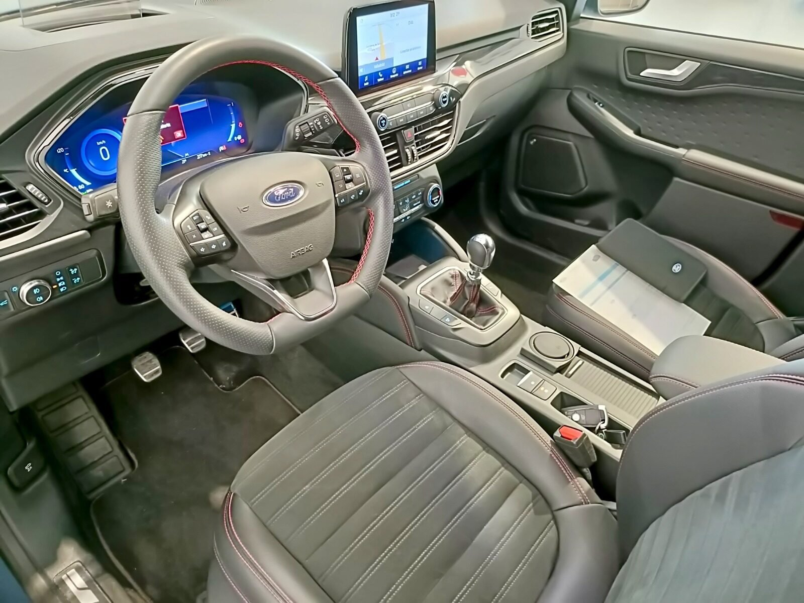 FORD KUGA ST LINE X 1.5 150