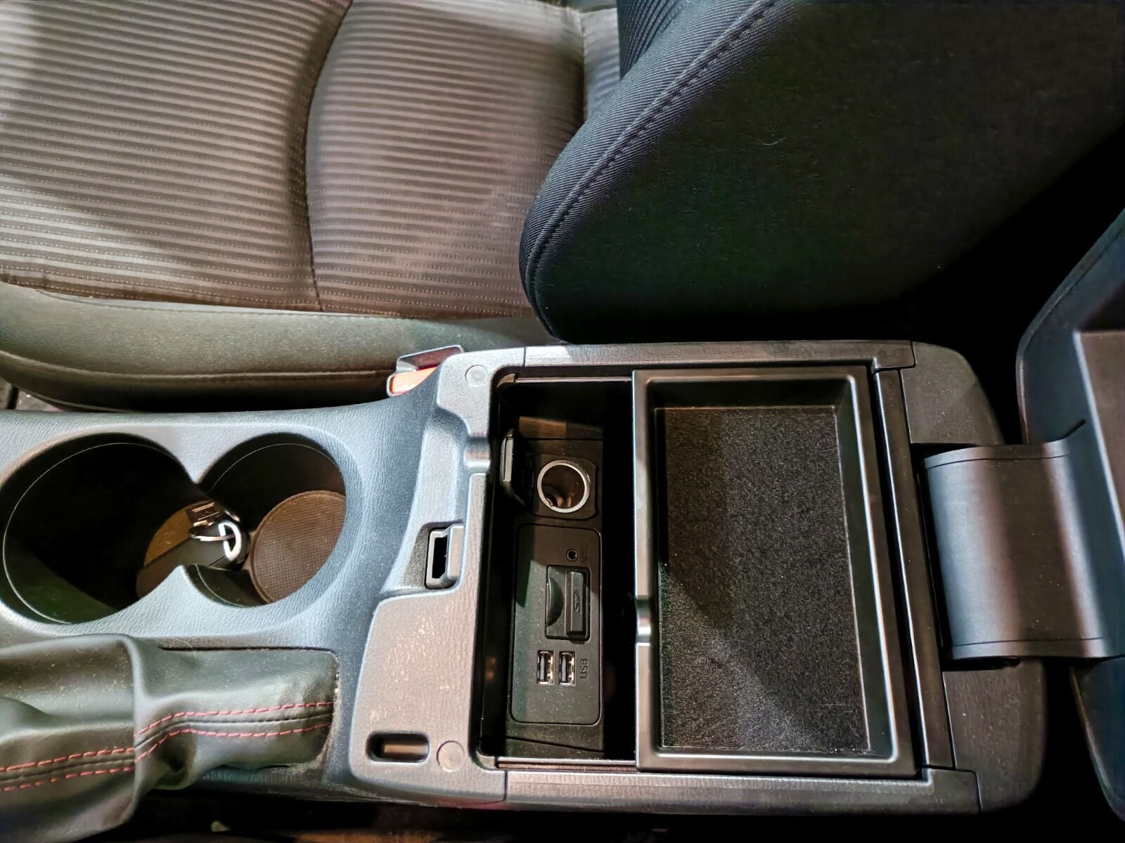 MAZDA MAZDA 3 LUXURY SAFETY 2.2