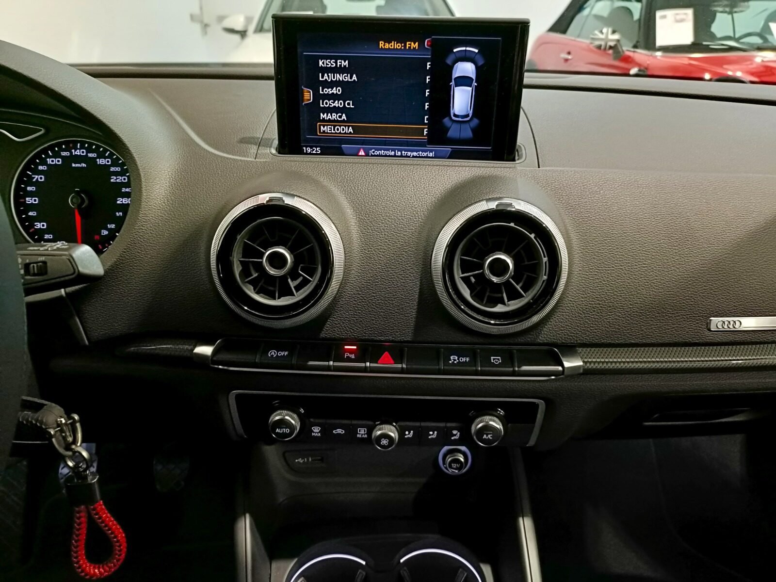 AUDI A3 SPORTBACK DESIGN EDITION 1.6 TDI