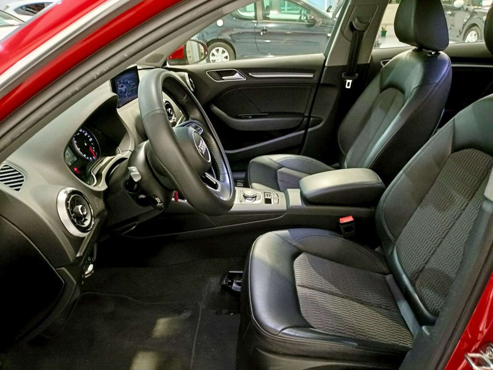 AUDI A3 SPORTBACK DESIGN EDITION 1.6 TDI