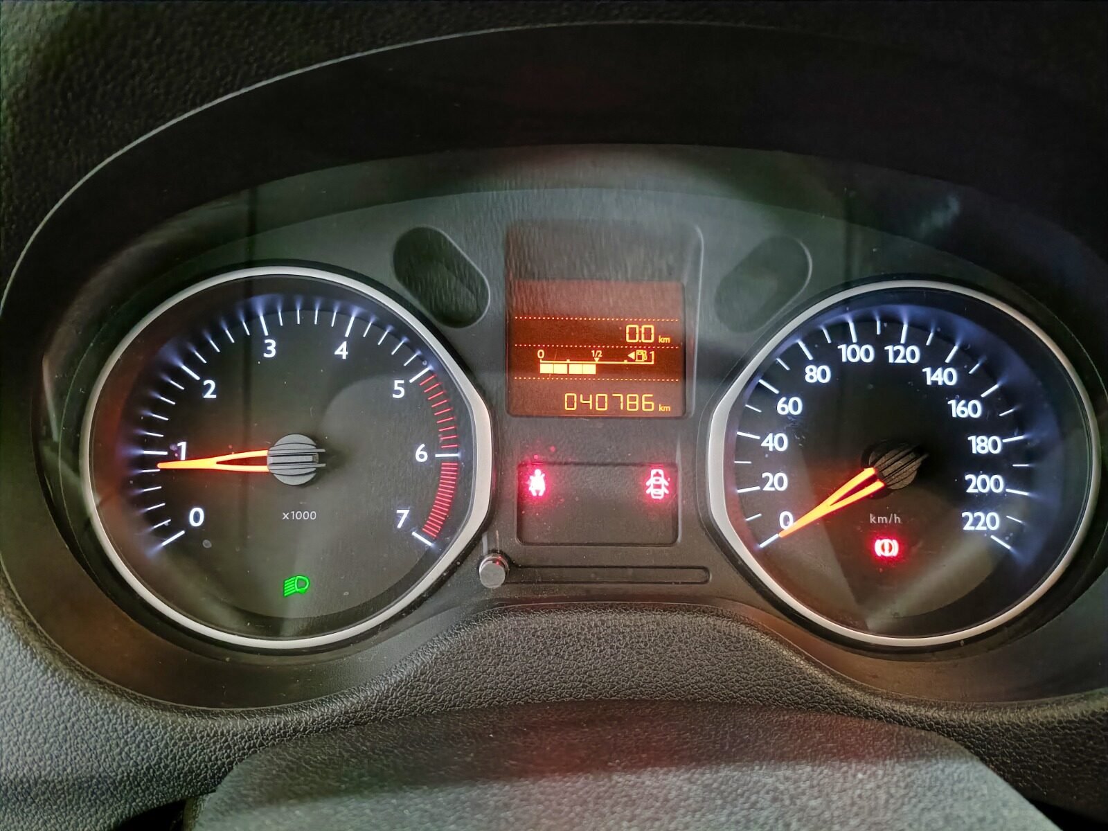 CITROEN 1.2 82 CV FEEL