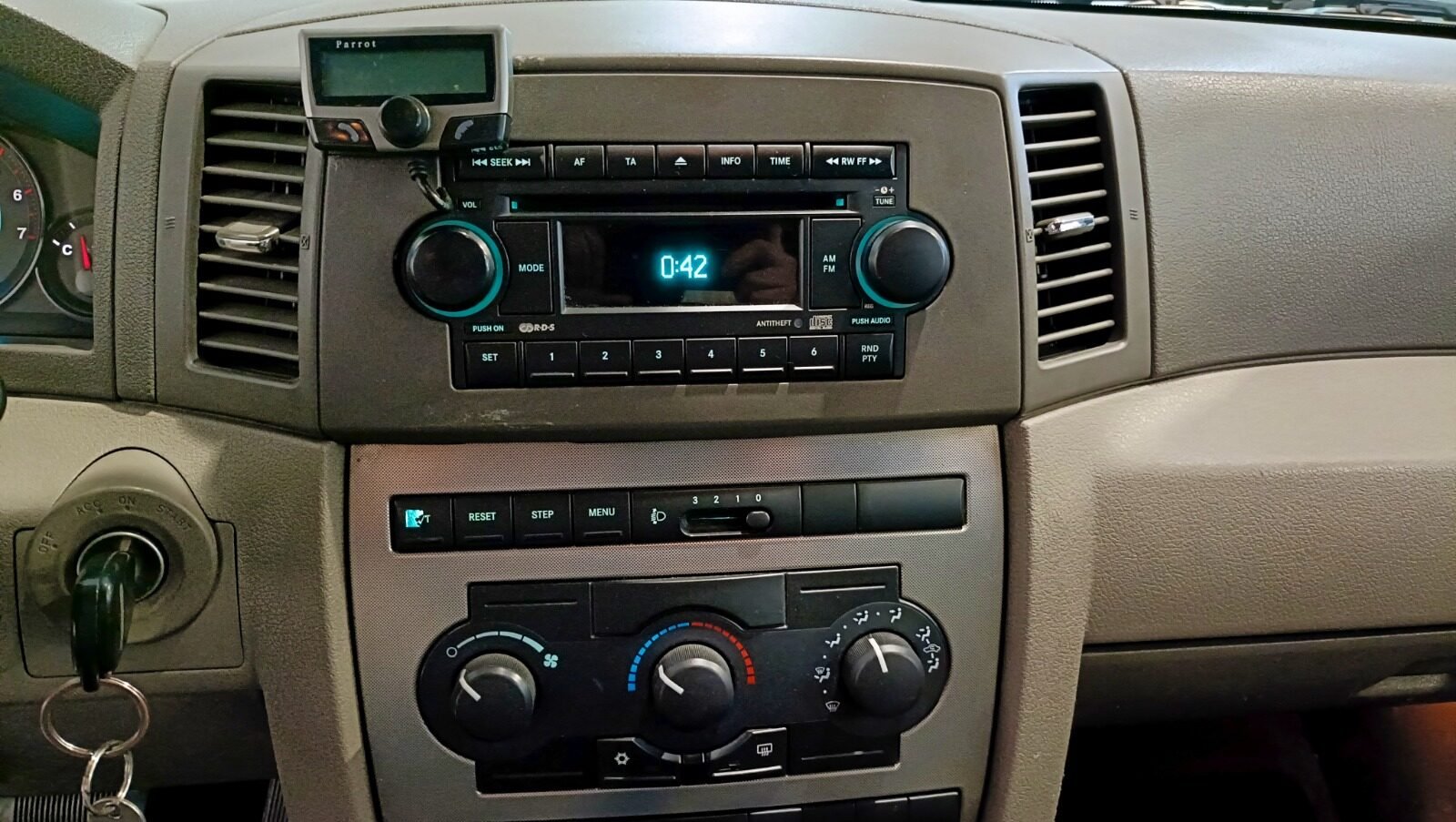 JEEP GRAN CHEROKEE LAREDO 3.0 V6