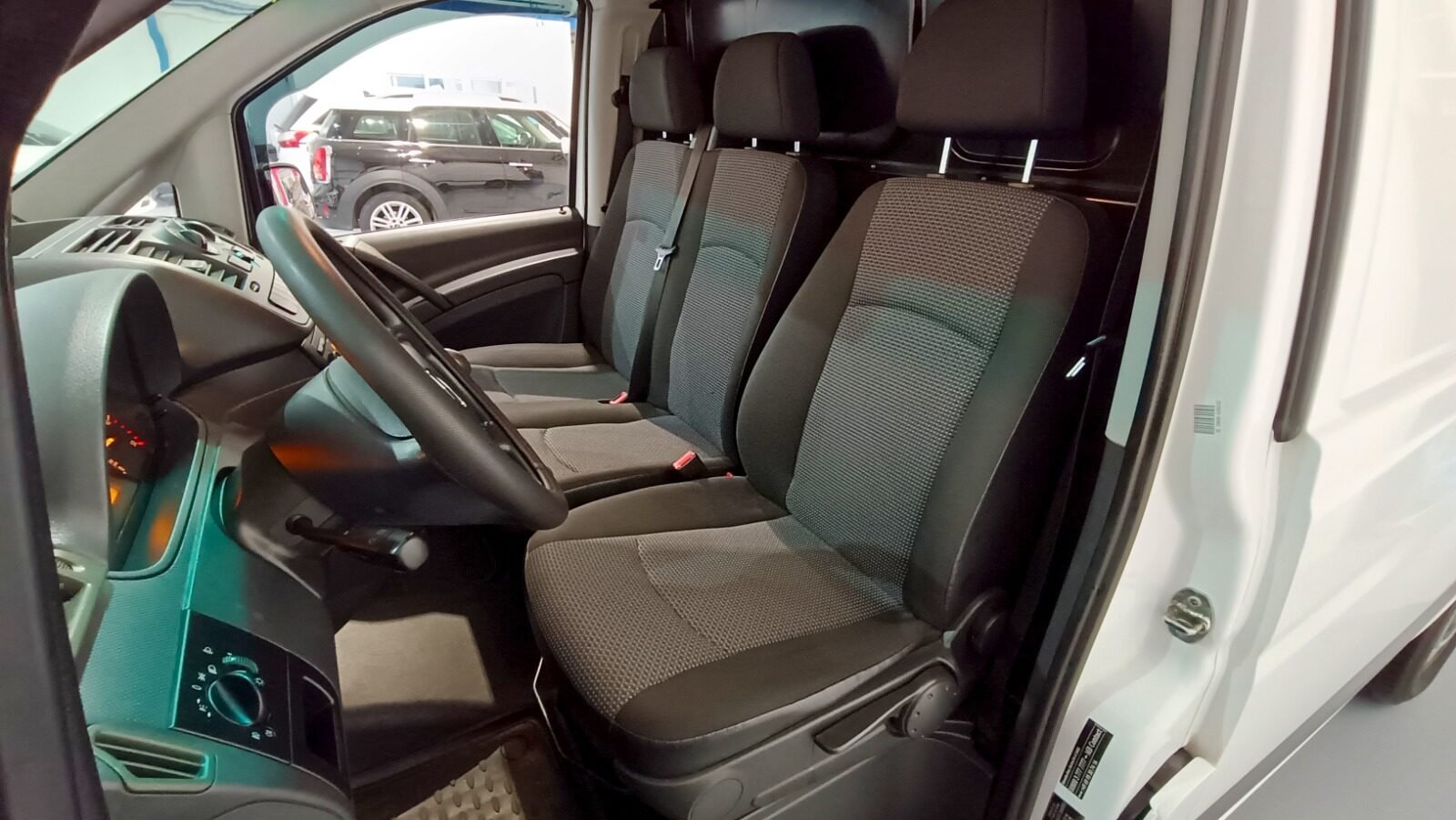 MERCEDES-BENZ VITO 113 CDI COMPACTA 2.2