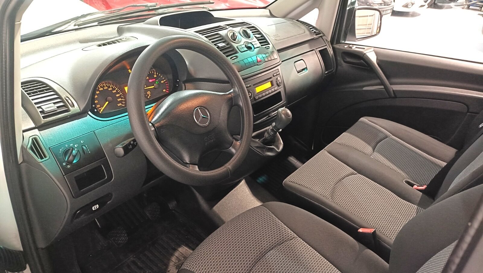 MERCEDES-BENZ VITO 113 CDI COMPACTA 2.2