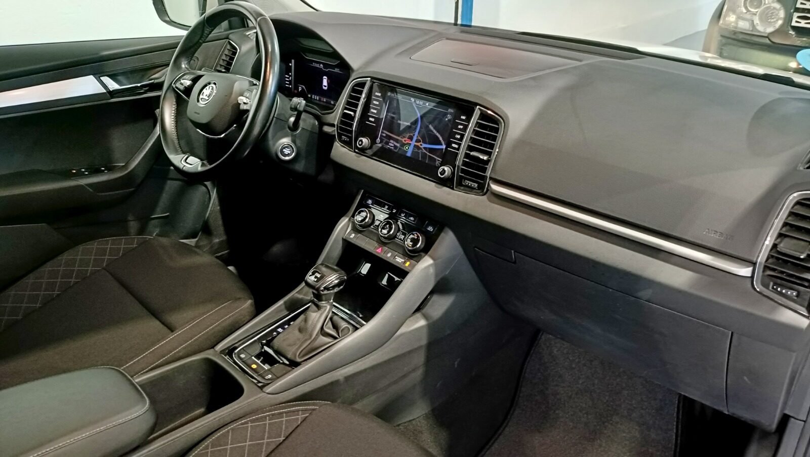 SKODA KAROQ 2.0 4x4 DSG 150cv AMBITION