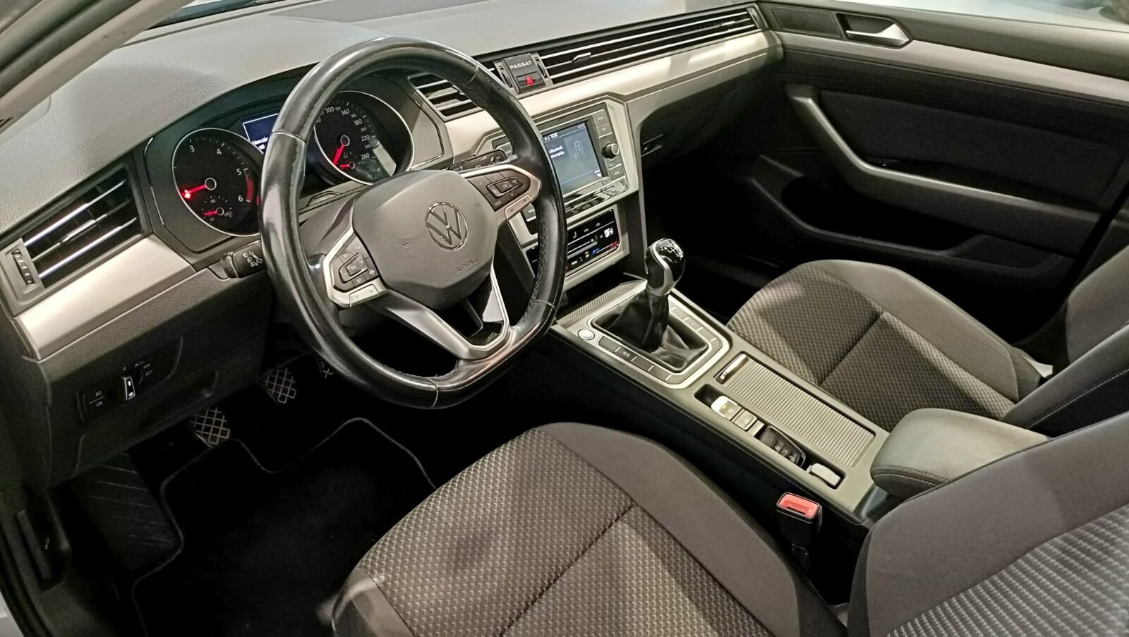 VOLKSWAGEN PASSAT 2.0 BUSINESS 150