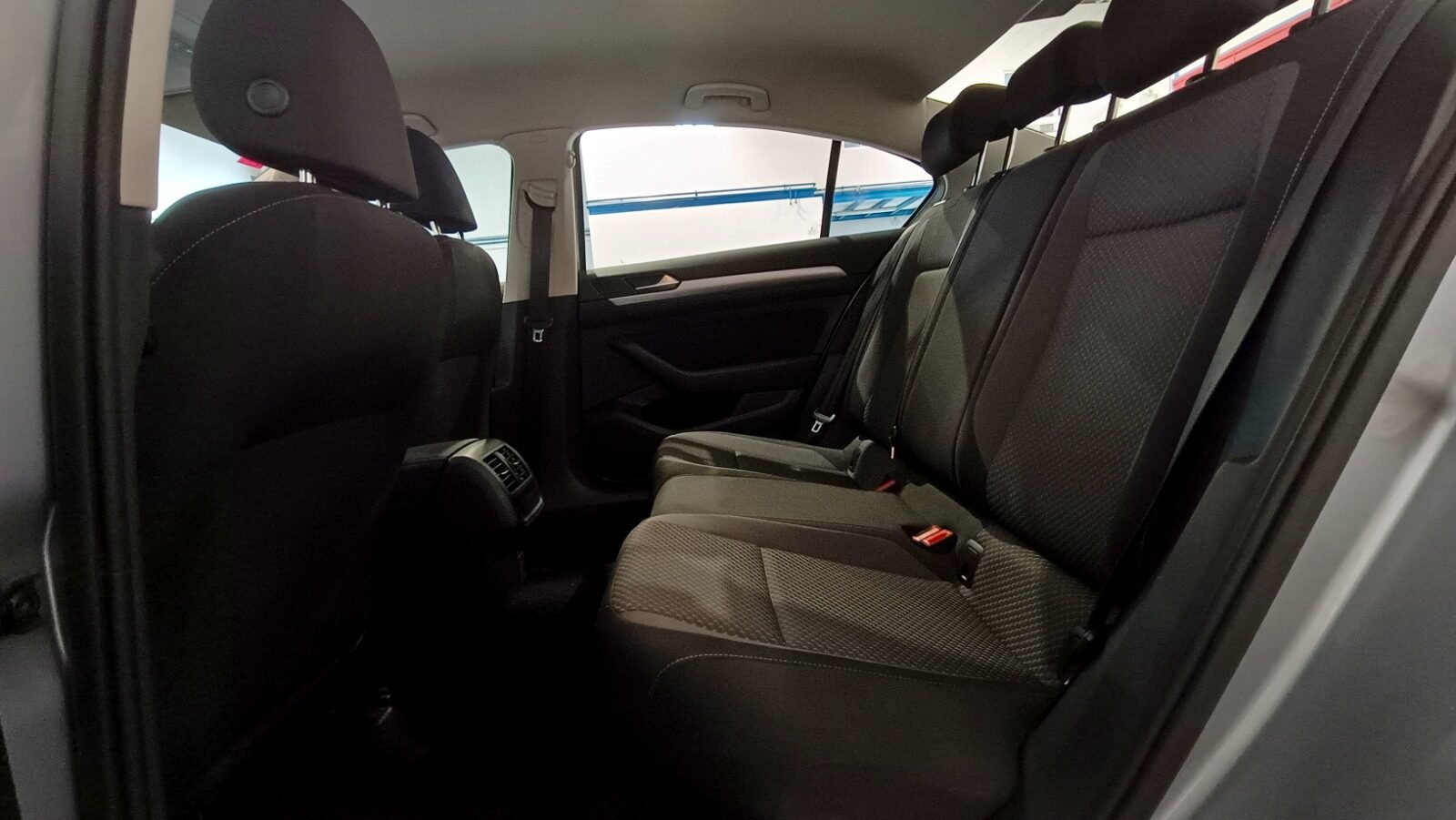 VOLKSWAGEN PASSAT 2.0 BUSINESS 150