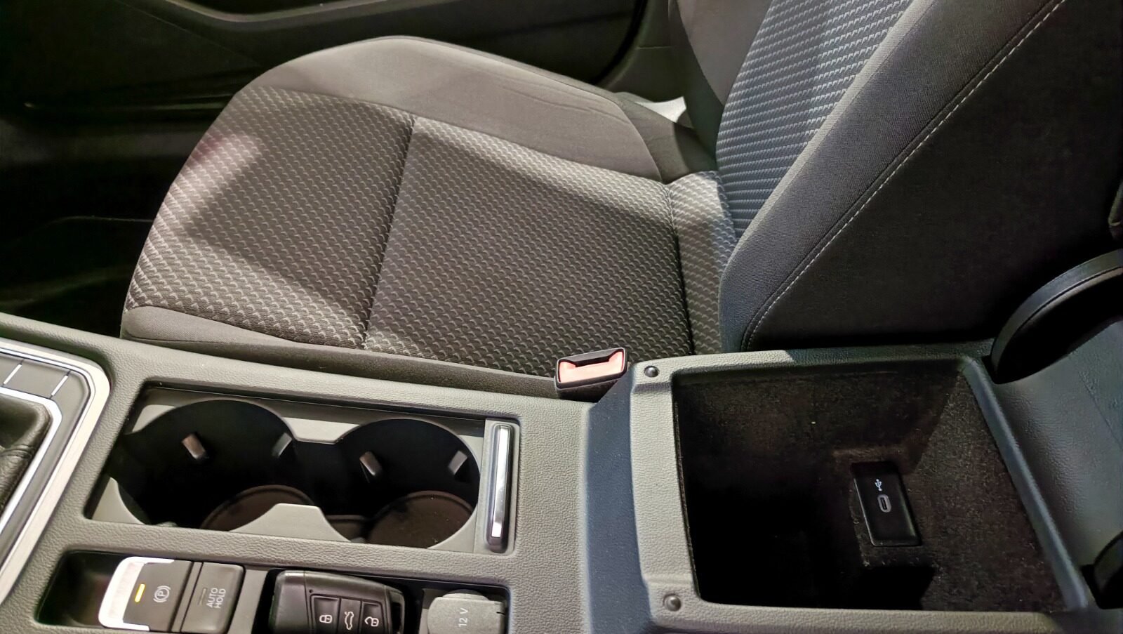 VOLKSWAGEN PASSAT 2.0 BUSINESS 150