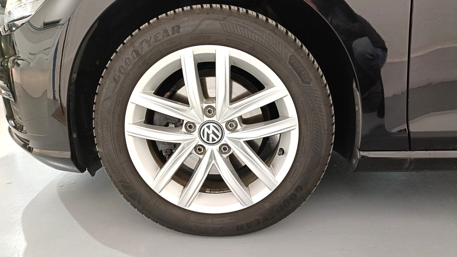 VOLKSWAGEN GOLF SPORT 1.0 115