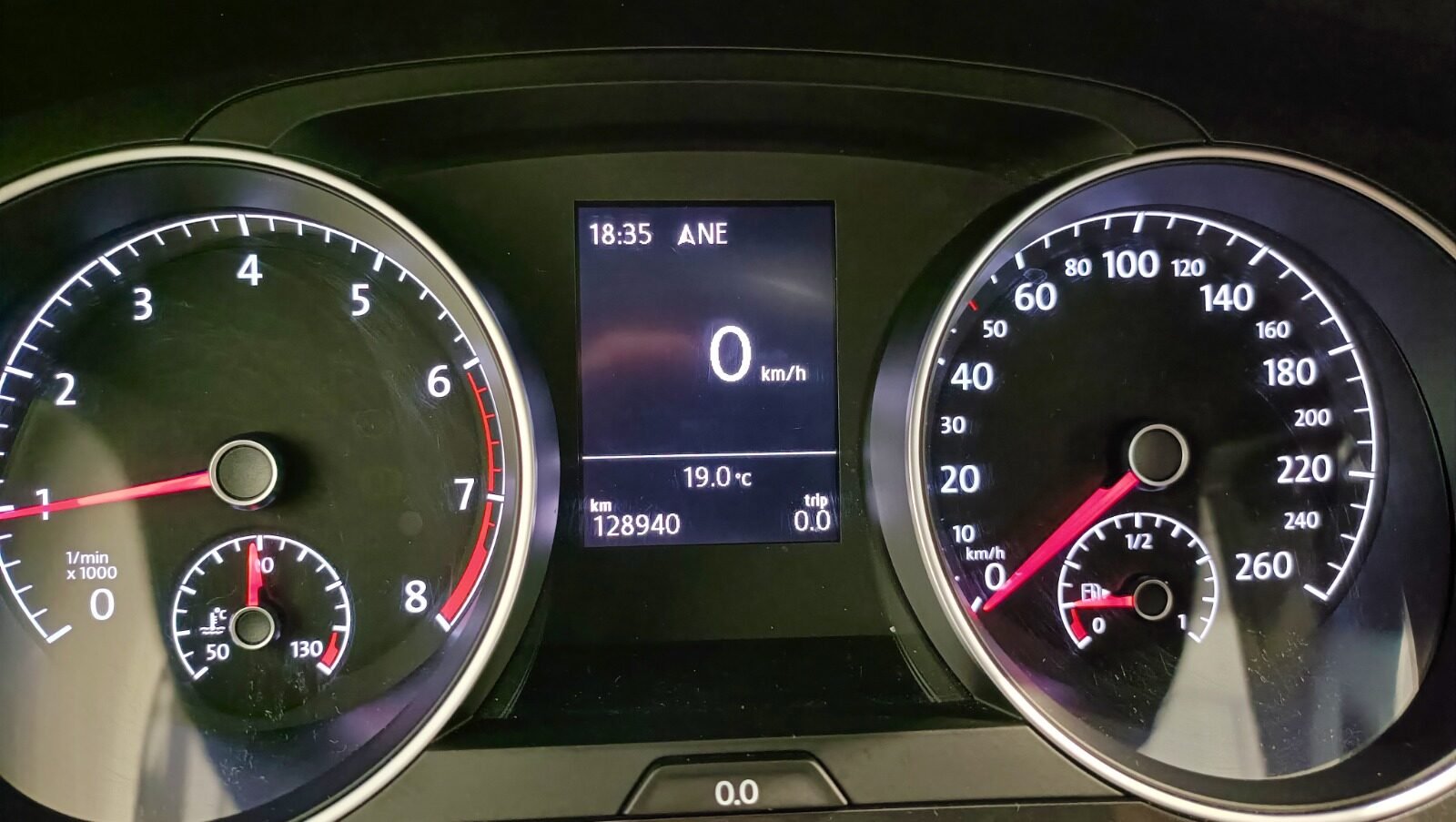 VOLKSWAGEN GOLF SPORT 1.0 115