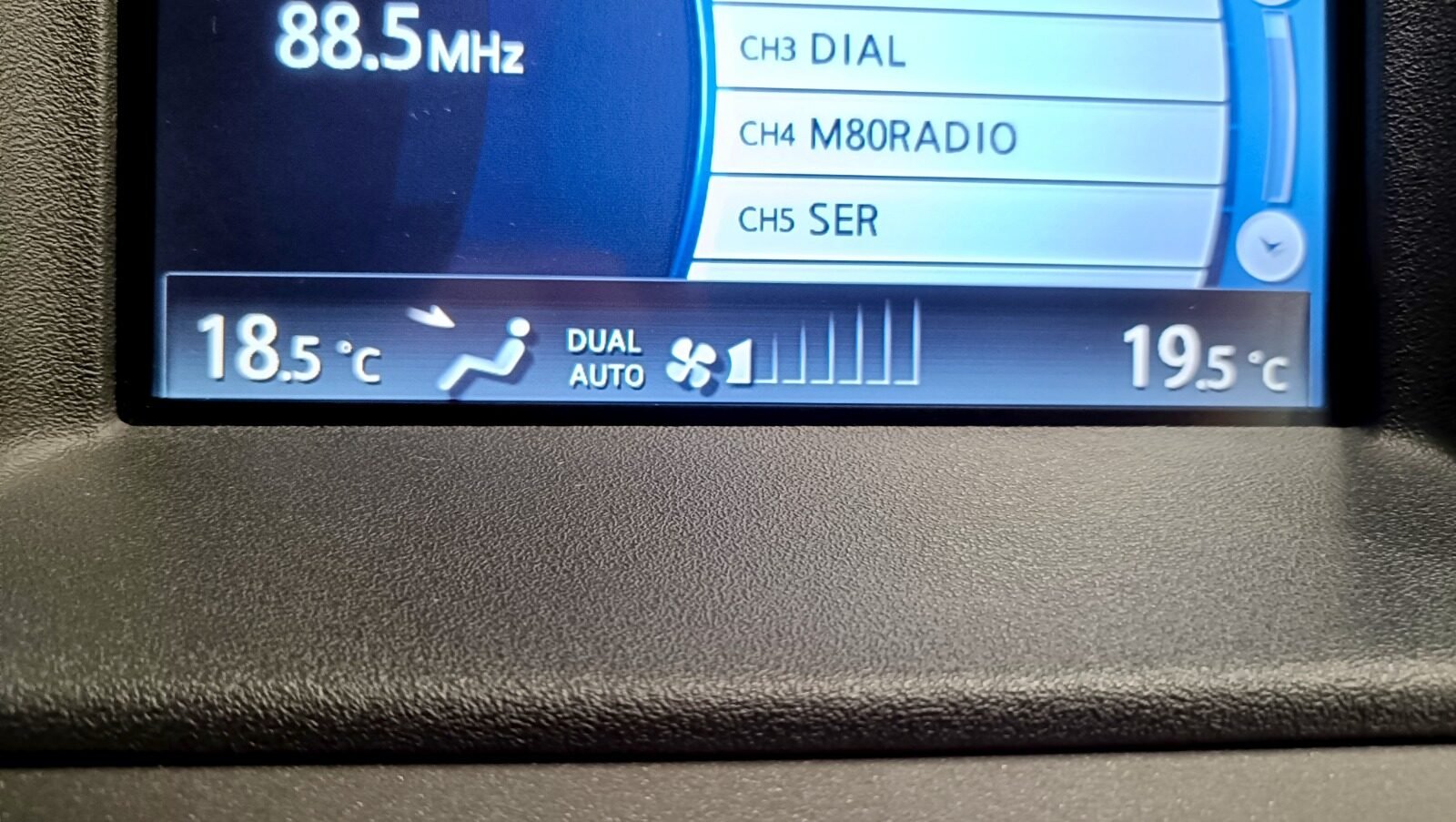 NISSAN 2.5 dCi Tekna Sport Ll 20 AT