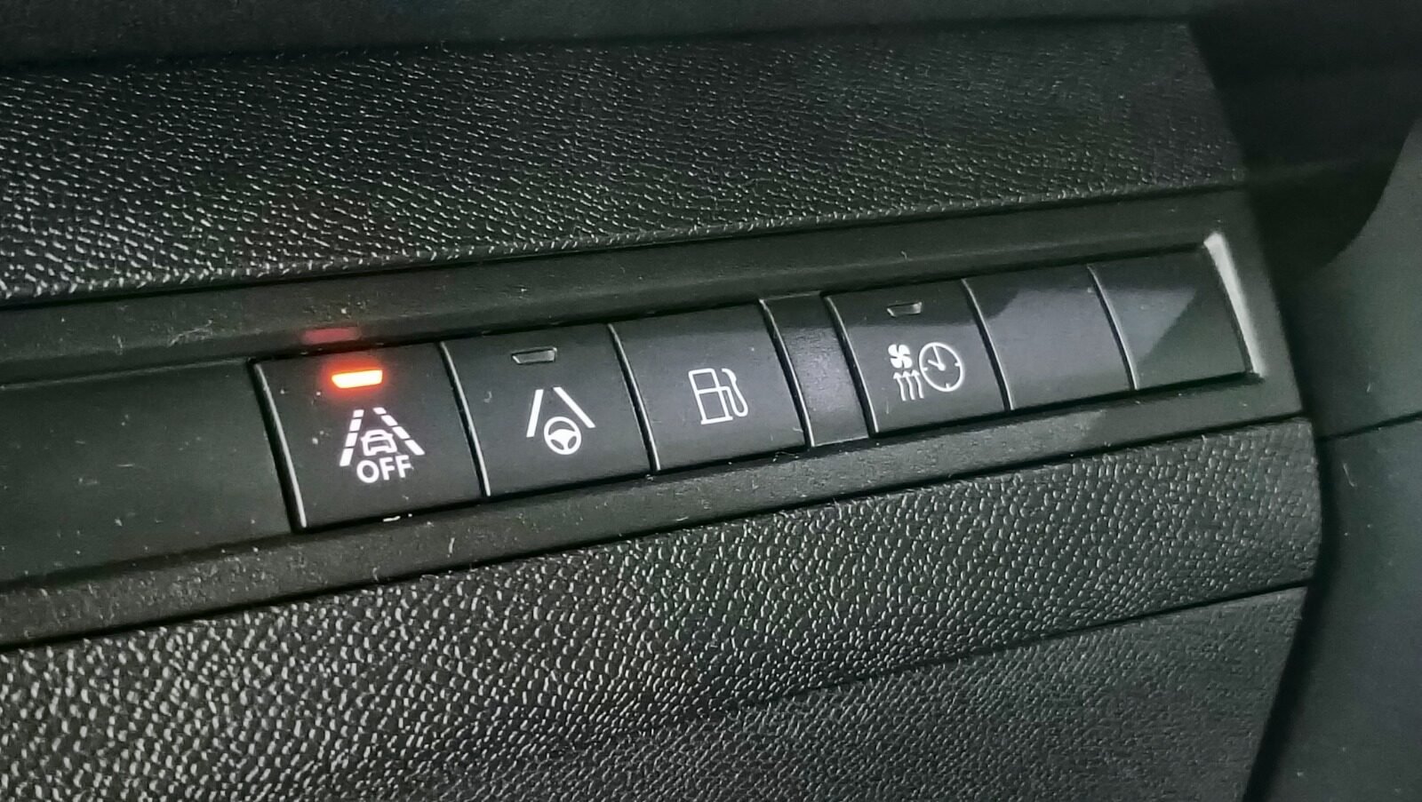PEUGEOT 3008 Hybrid 225 eEAT8 GT