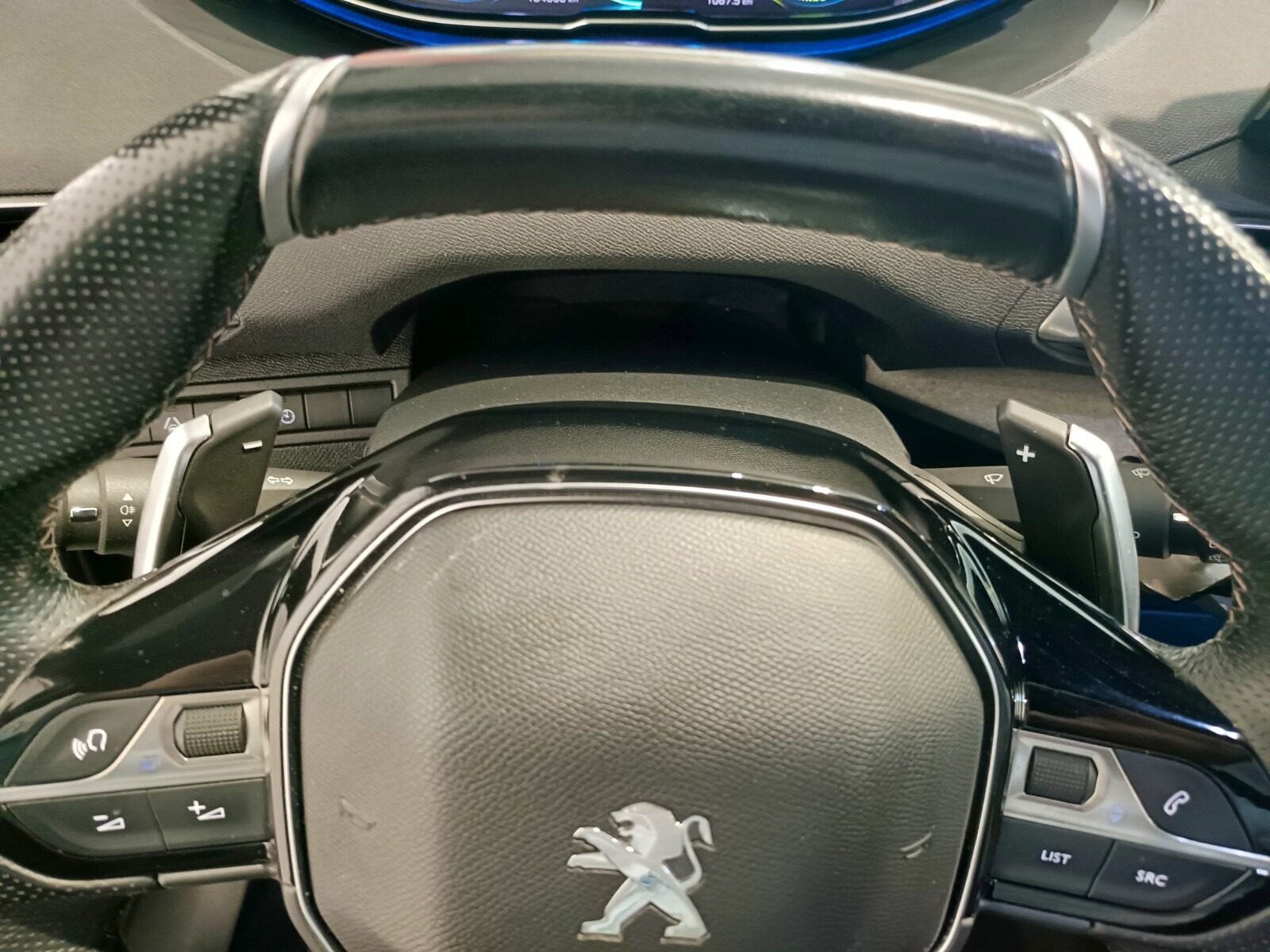 PEUGEOT 3008 Hybrid 225 eEAT8 GT