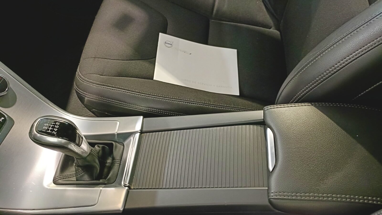 VOLVO XC 60 D4 MOMENTUM 190