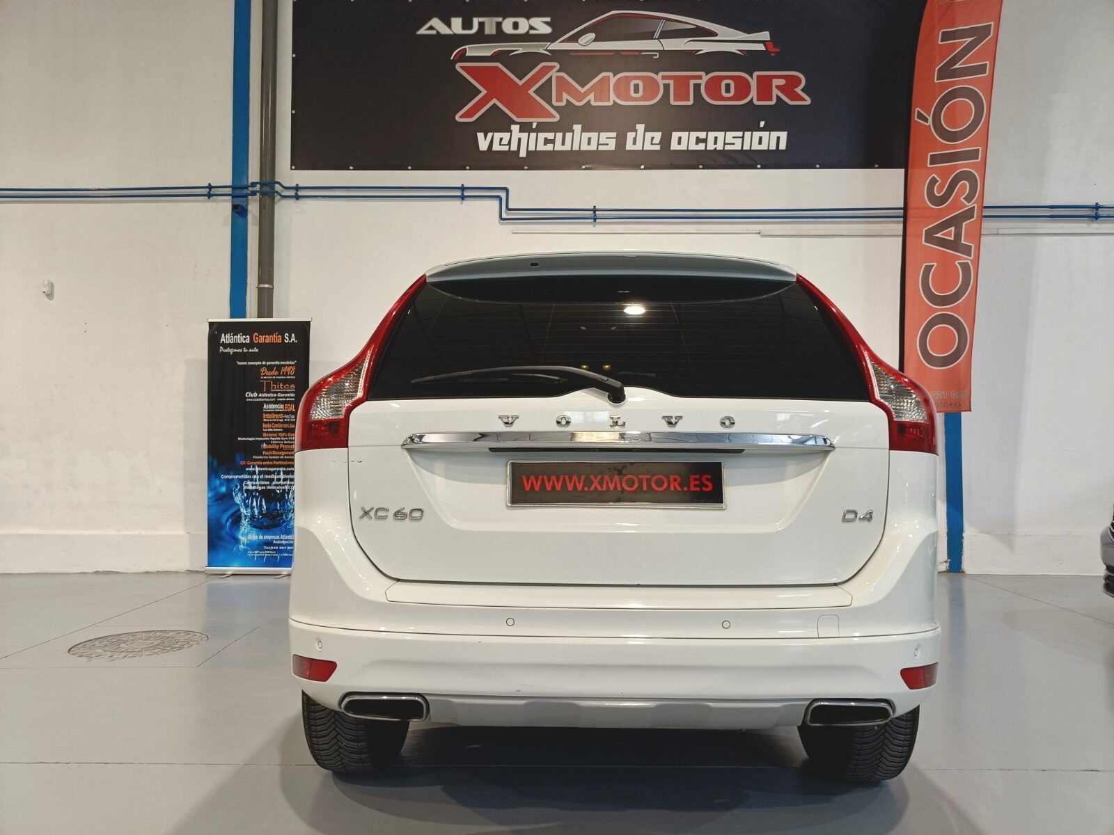 VOLVO XC 60 D4 MOMENTUM 190