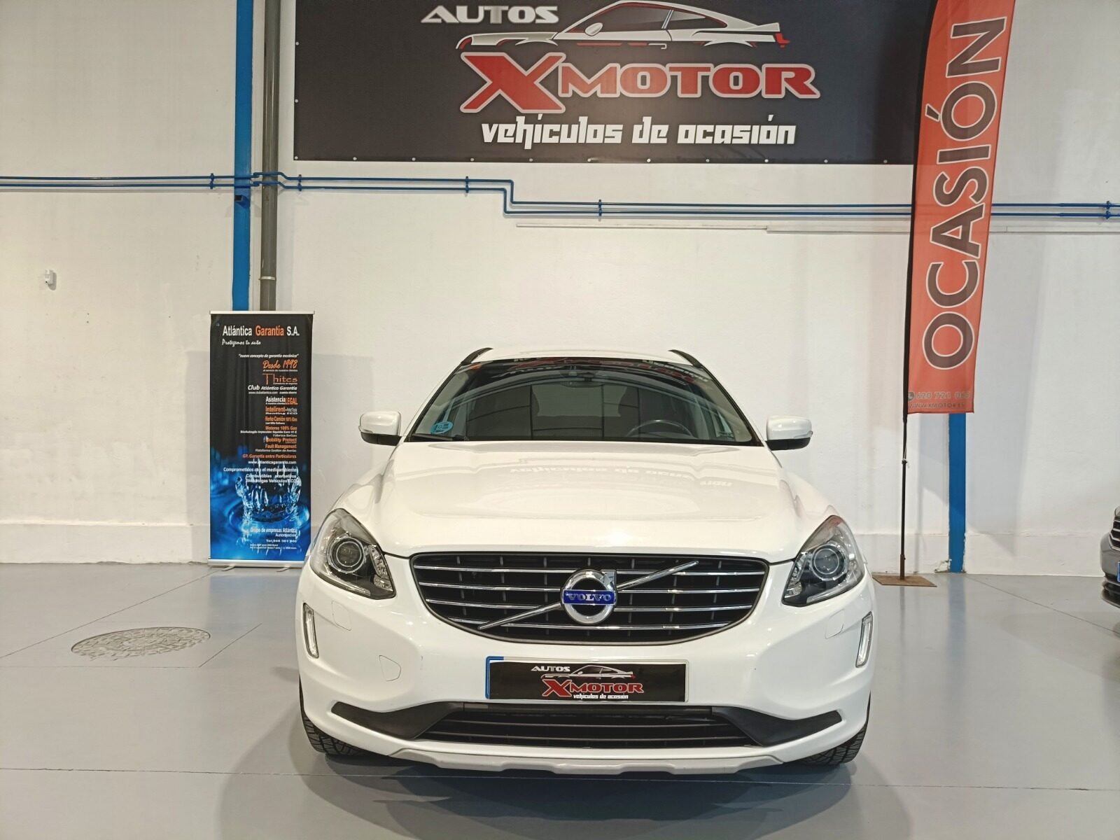 VOLVO XC 60 D4 MOMENTUM 190