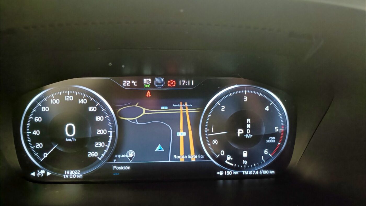 VOLVO V90 RDESIGN AUTO