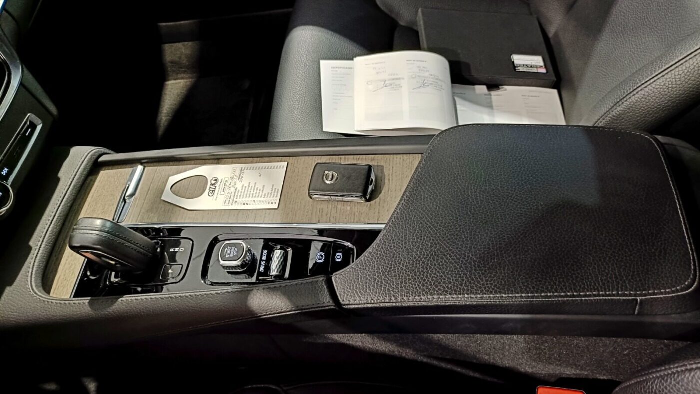 VOLVO V90 CROSS COUNTRY 2.0 B4 D Pro AWD Auto
