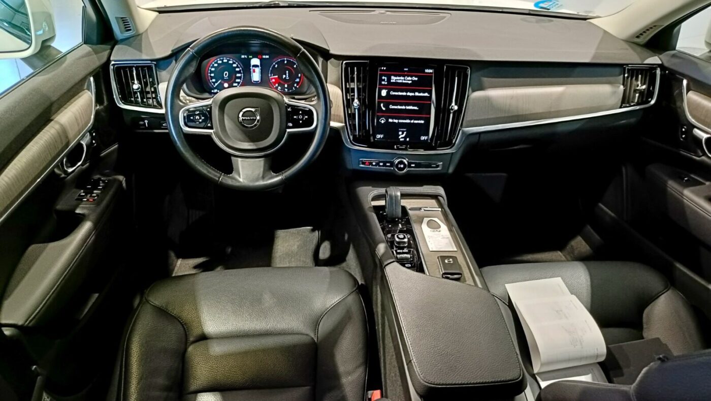 VOLVO V90 CROSS COUNTRY 2.0 B4 D Pro AWD Auto
