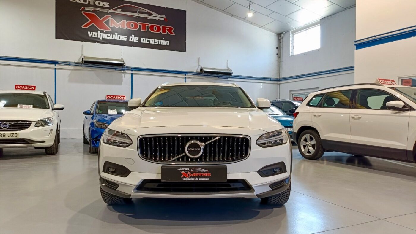 VOLVO V90 CROSS COUNTRY 2.0 B4 D Pro AWD Auto