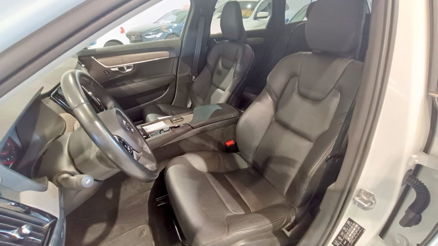 VOLVO V90 CROSS COUNTRY 2.0 B4 D Pro AWD Auto