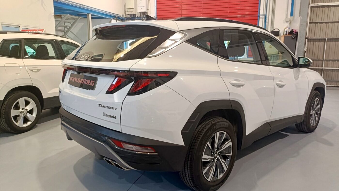 HYUNDAI TUCSON 1.6 TGDI HEV Maxx Auto