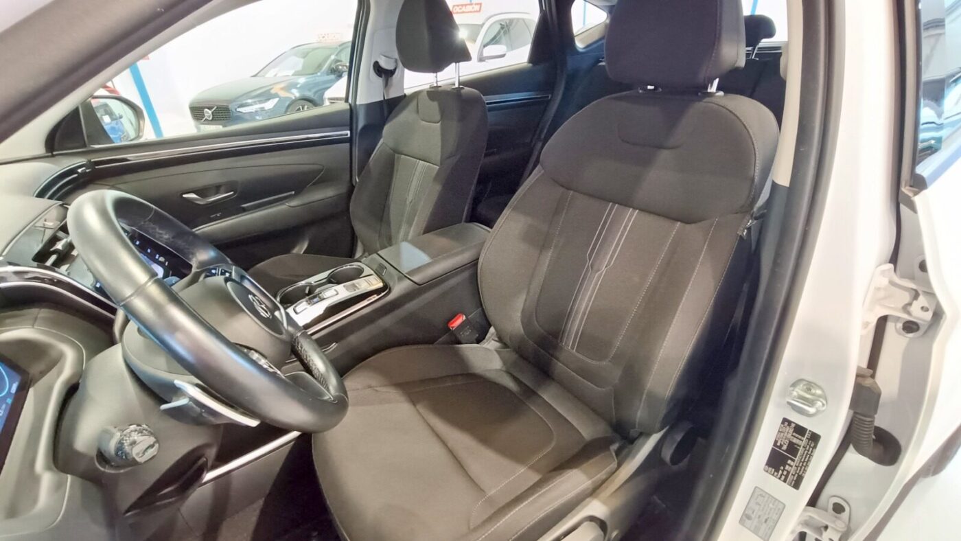 HYUNDAI TUCSON 1.6 TGDI HEV Maxx Auto