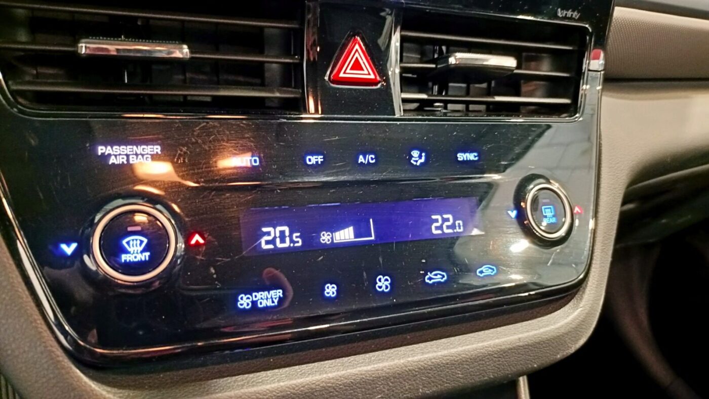 HYUNDAI IONIQ HYBRID 1.6 GDI TECNO DCT