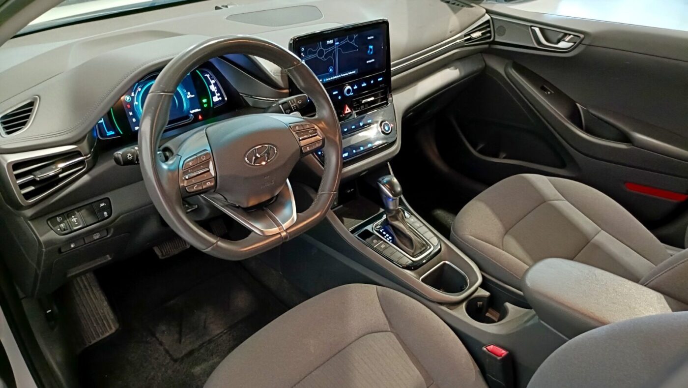 HYUNDAI IONIQ HYBRID 1.6 GDI TECNO DCT