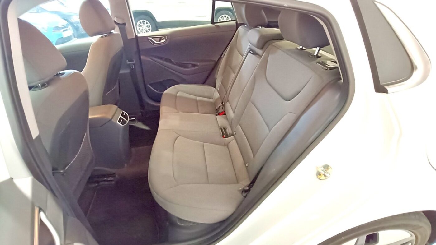 HYUNDAI IONIQ HYBRID 1.6 GDI TECNO DCT