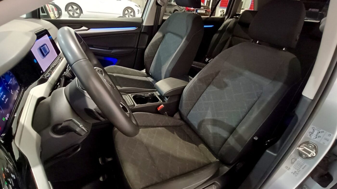 VOLKSWAGEN GOLF VARIANT 2.0 DSG LIFE
