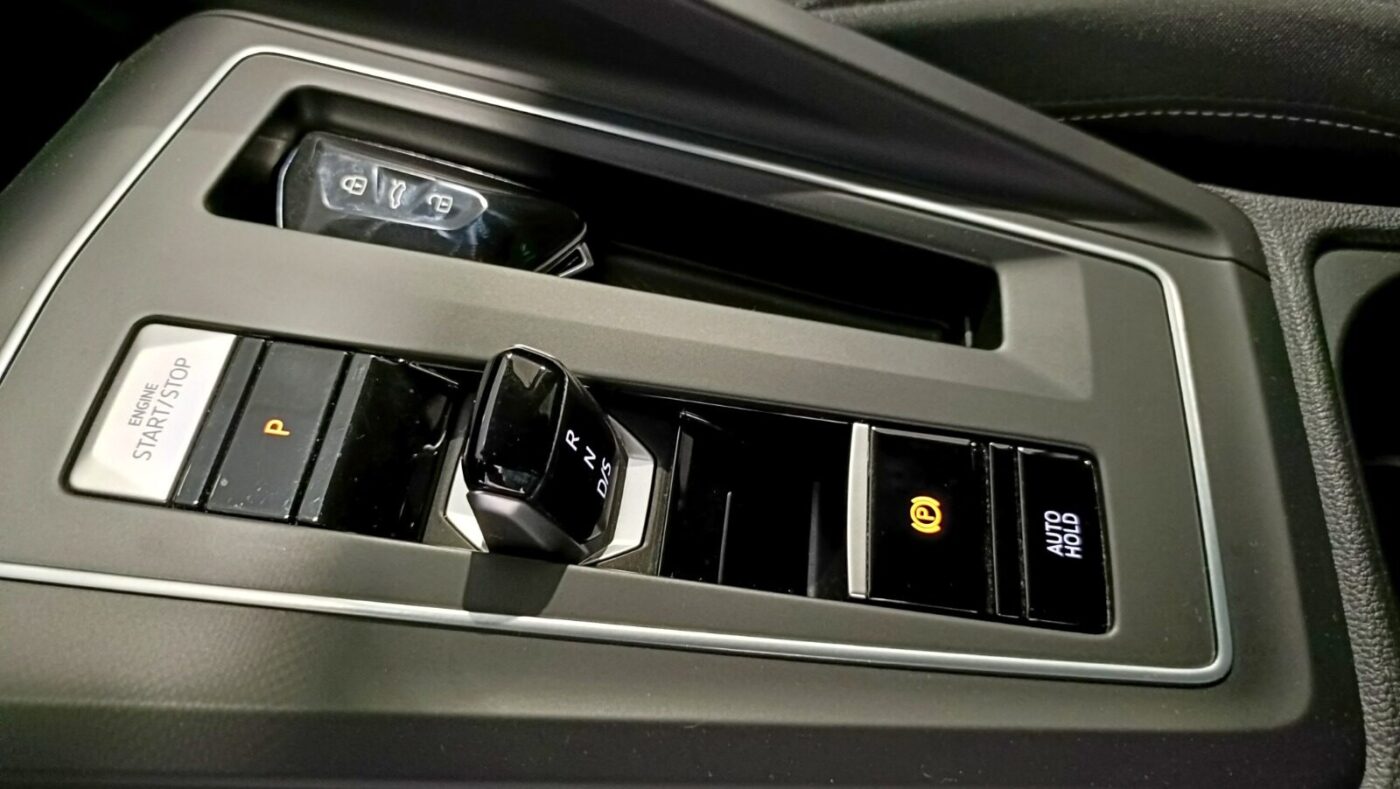 VOLKSWAGEN GOLF VARIANT 2.0 DSG LIFE