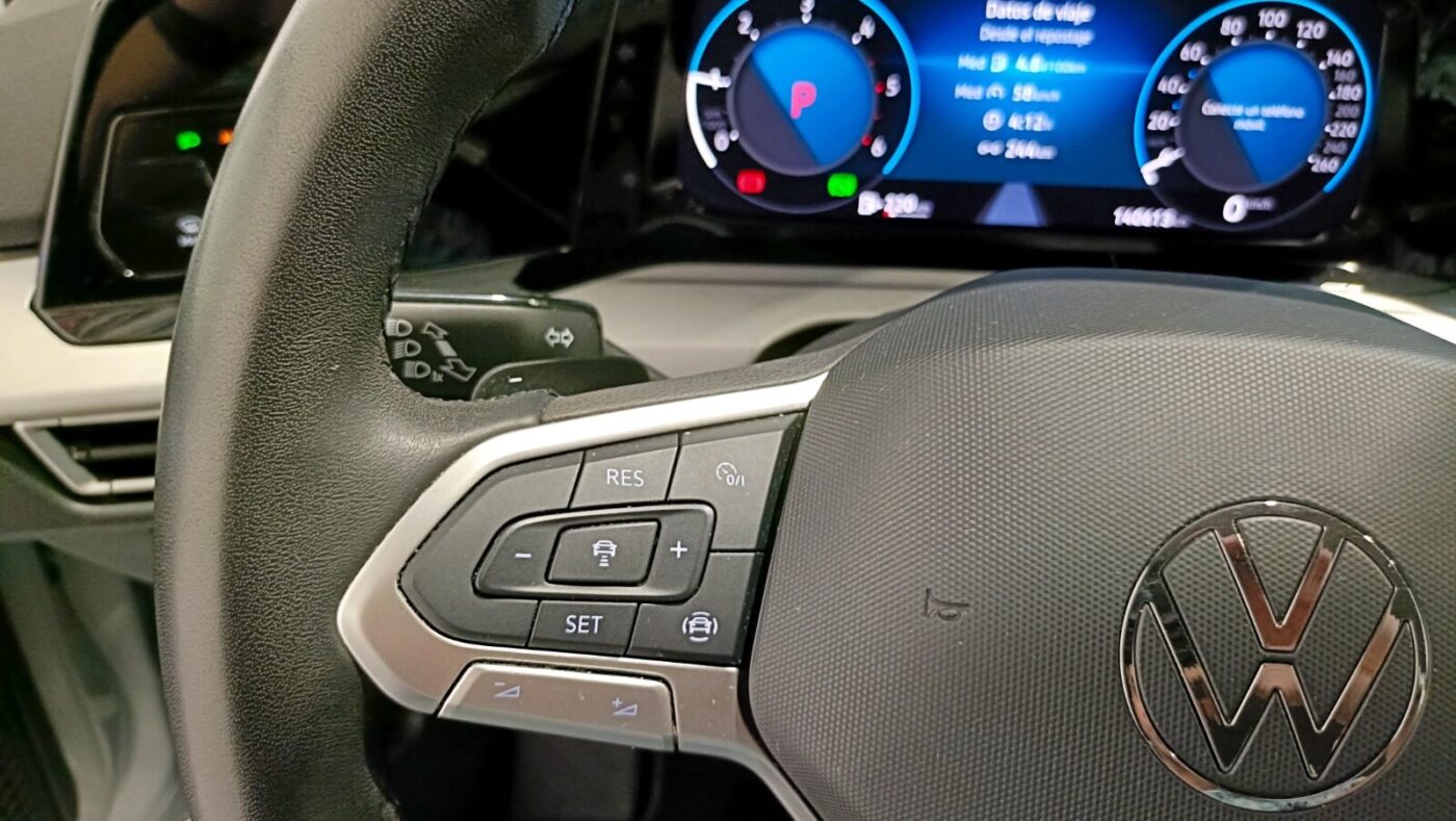 VOLKSWAGEN GOLF VARIANT 2.0 DSG LIFE