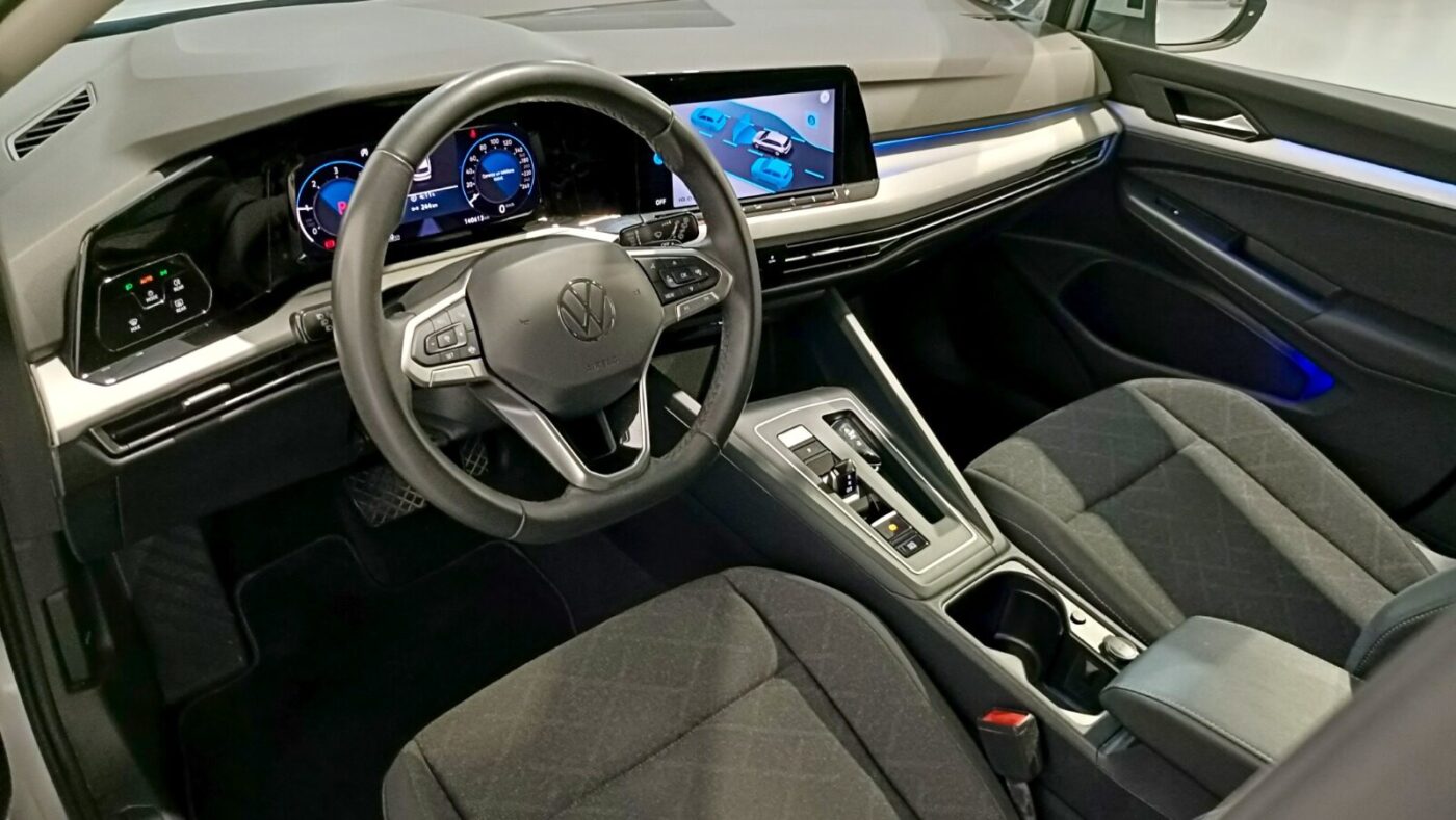 VOLKSWAGEN GOLF VARIANT 2.0 DSG LIFE