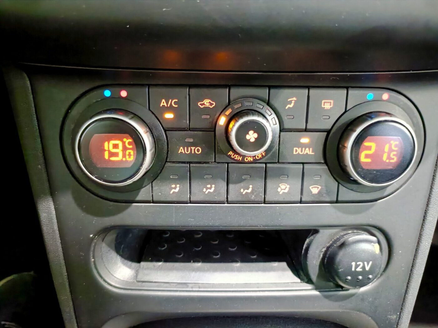 NISSAN QASHQAI 1,6 ACENTA 4X2